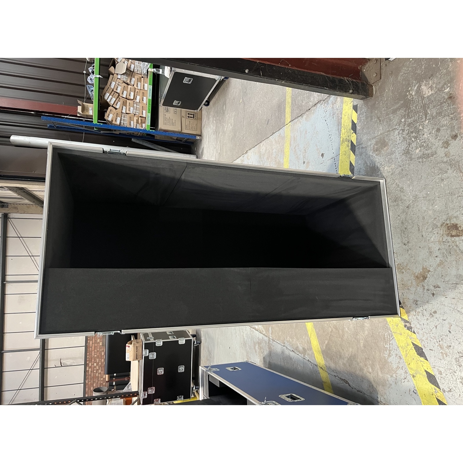 Split Lid Flight Case (R-670)